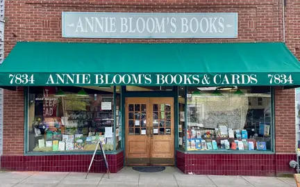 Annie Bloom’s Books