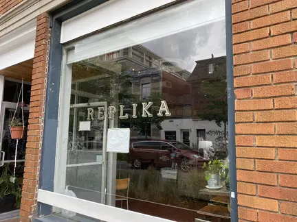 Cafe Replika