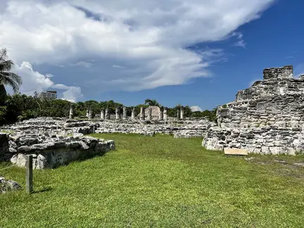 El Rey Ruínas Maias