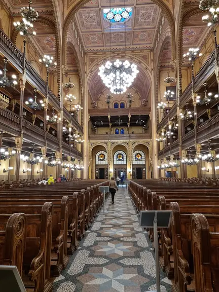 Great Synagogue Jewish Quarter Food Tour