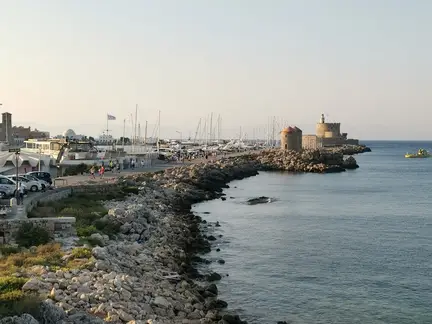 Porto de Mandraki